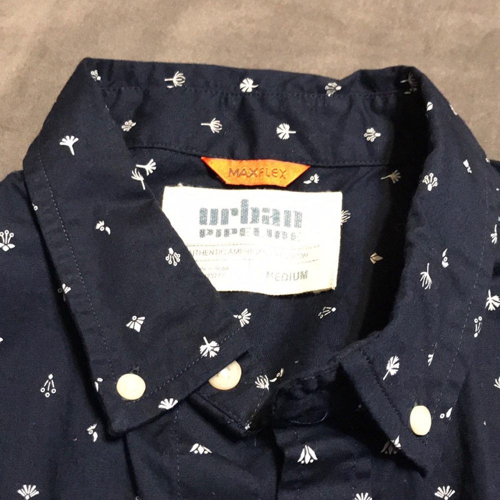 Boys shirt - Picture 3 of 4